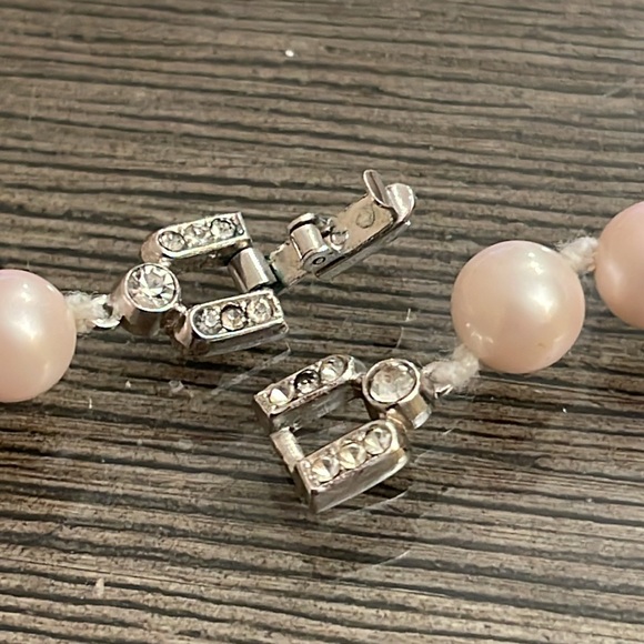 Vintage Pale Pink TRIFARI Single Strand of Pearls 45” - Picture 8 of 16